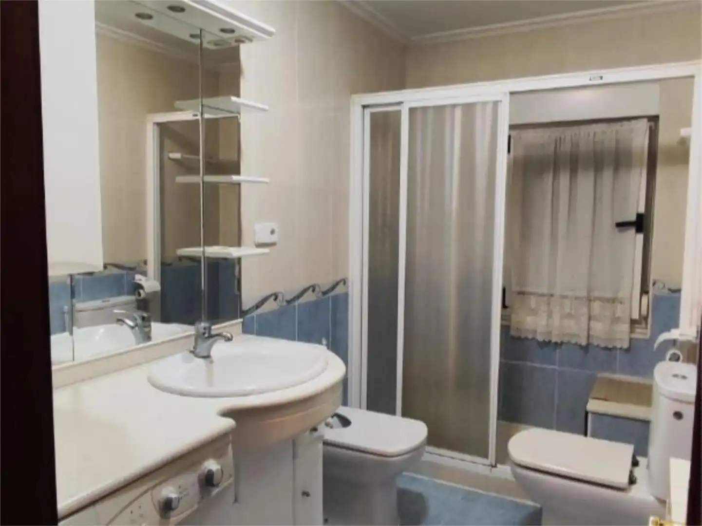 Flat for sale in Calle de Álava, 10, Pumarín Bathroom of Flat for sale in Gijón