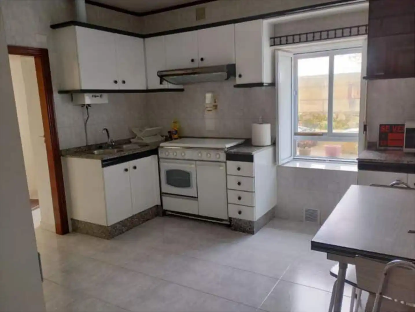 Casa o chalet en venta en Castiñeiras Cocina de Casa o chalet en venta en Ribeira con Terraza