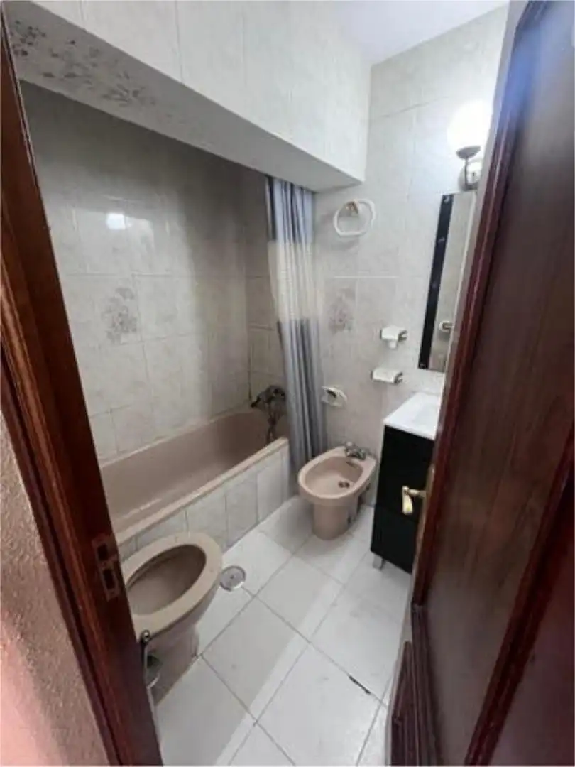 Baño de Piso en venta en Madrid con Calefacción y Terraza