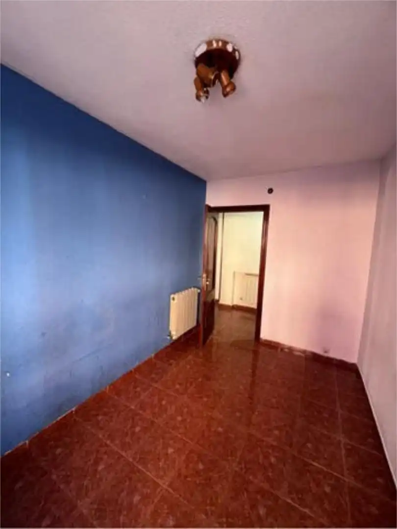 Piso en venta en Madrid con Calefacción y Terraza