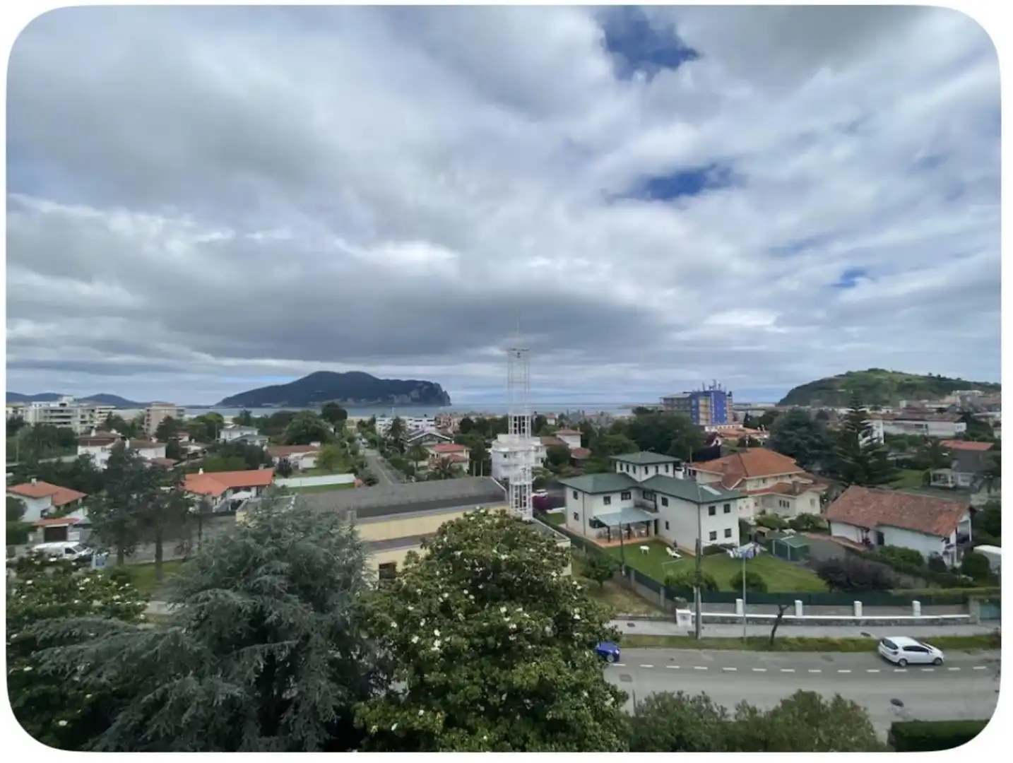 Außenansicht von Wohnung zur Miete in Laredo mit Terrasse, Möbliert und Gemeinschaftsparkplatz