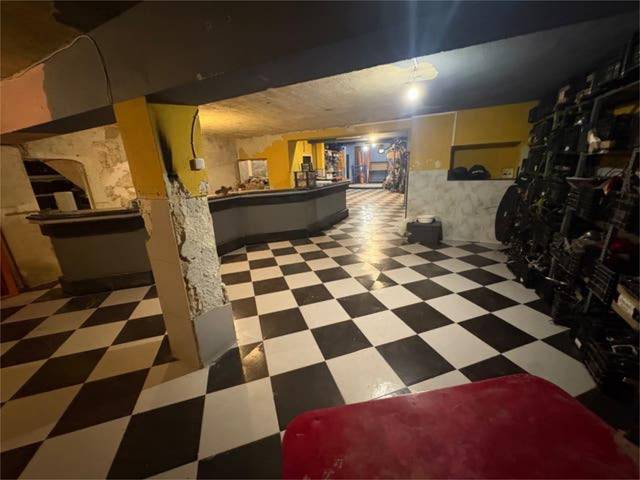 Local comercial en Alquiler en Lena