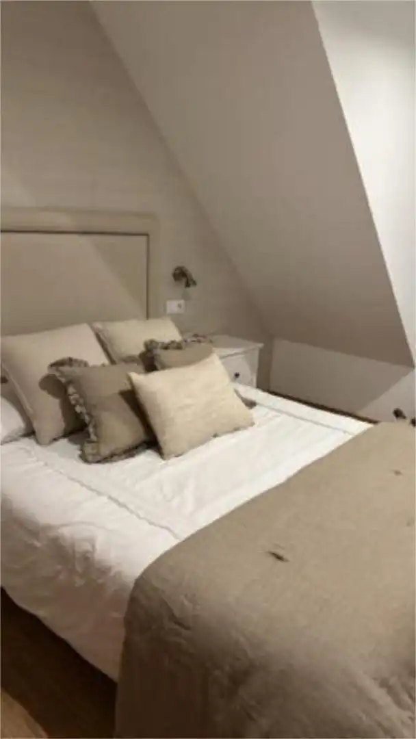 Bedroom of Attic for rent in Vilanova de Arousa  with Heating, Terrace and Furnished