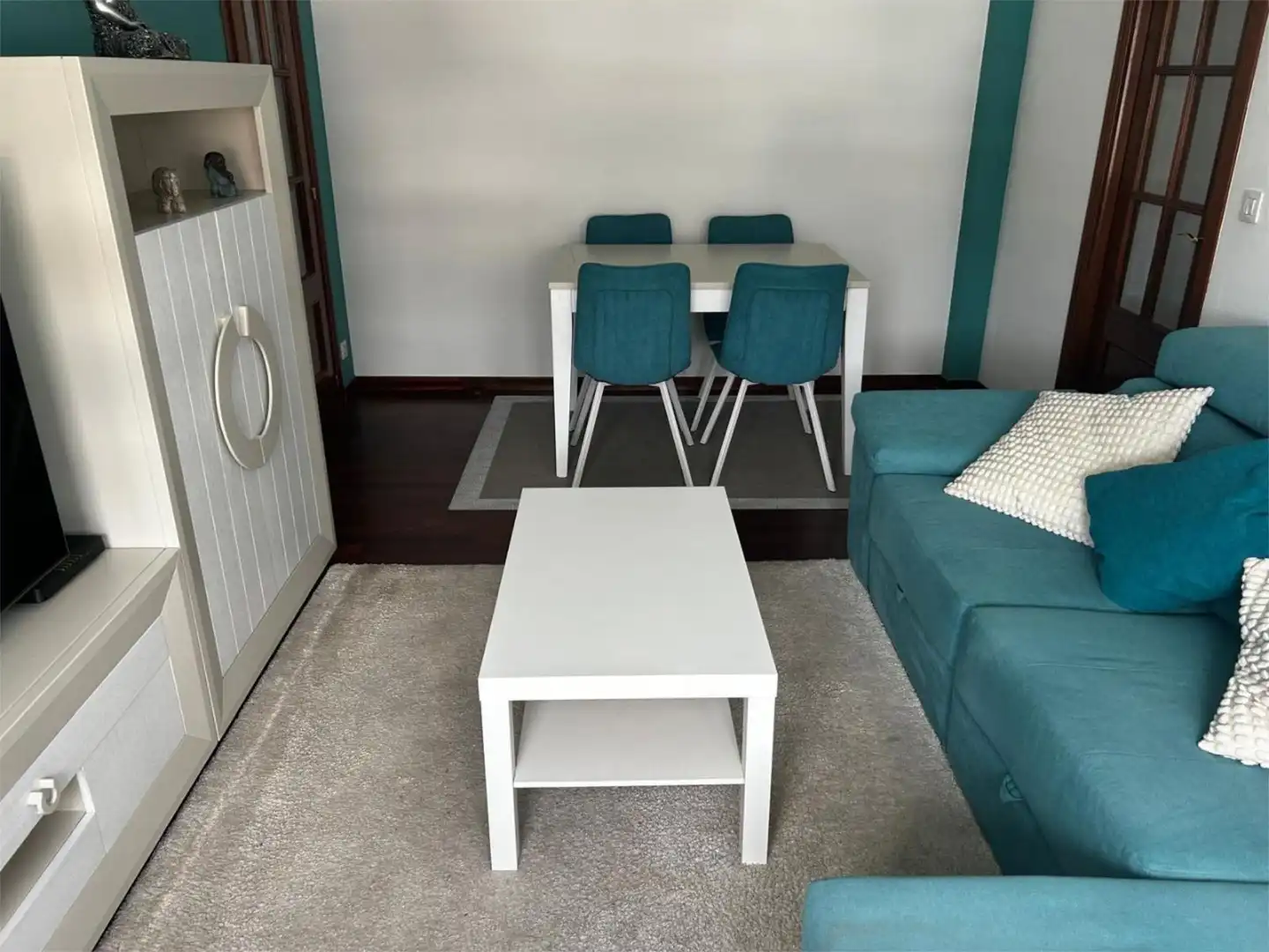 Wohnung zum Verkauf in Urbanización de la Vela Mayor, 54, Brazomar Wohnzimmer von Wohnung zum Verkauf in Castro-Urdiales mit Schwimmbad