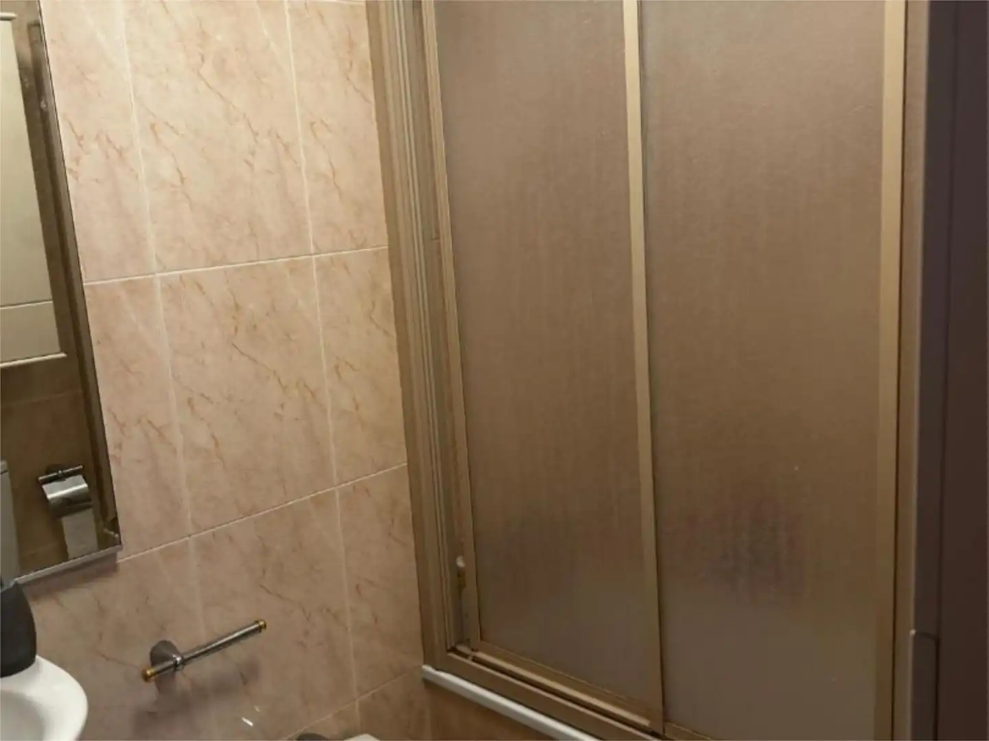 Wohnung zum Verkauf in Urbanización de la Vela Mayor, 54, Brazomar Badezimmer von Wohnung zum Verkauf in Castro-Urdiales mit Schwimmbad