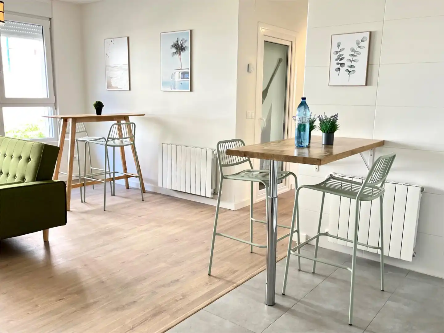 Comedor de Piso en venta en Entrambasaguas con Calefacción, Jardín privado y Parquet
