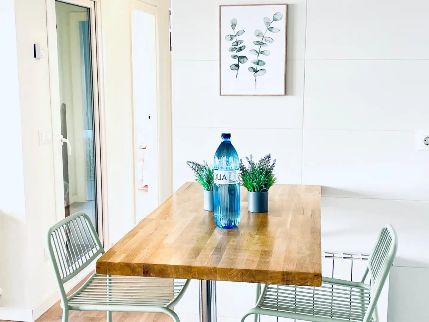 Piso en venta en Barrio la Sierra, 65, Entrambasaguas Comedor de Piso en venta en Entrambasaguas con Calefacción, Jardín privado y Parquet