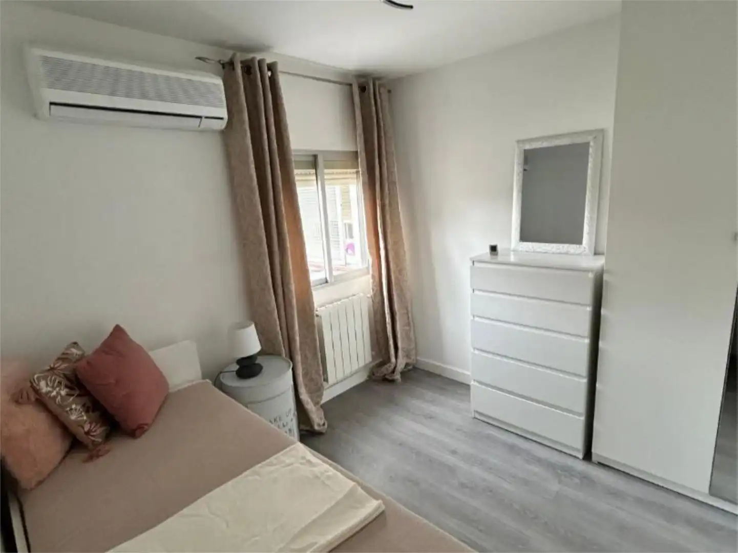 Flat for sale in Calle de Lugo, 1, Ensanche Bedroom of Flat for sale in Alcobendas with Air Conditioner and Balcony