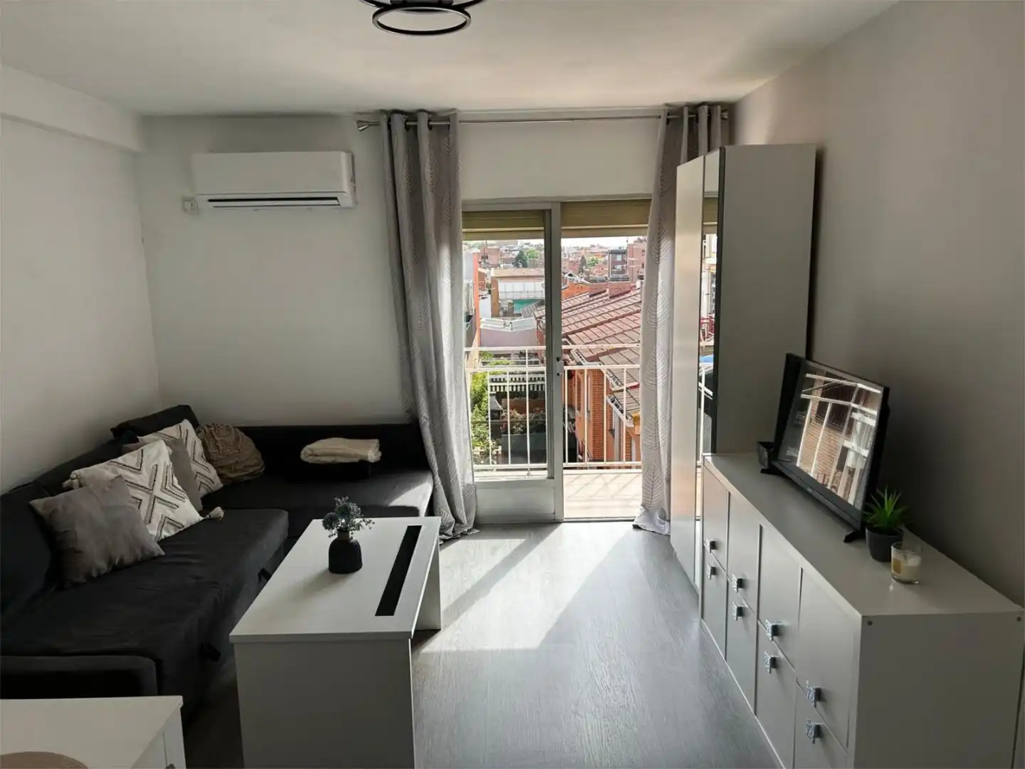 Flat for sale in Calle de Lugo, 1, Ensanche Balcony of Flat for sale in Alcobendas with Air Conditioner and Balcony