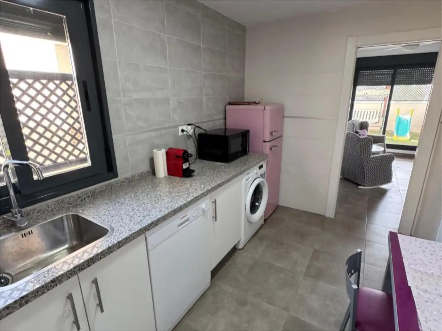 Wohnung zum Verkauf in Avenida de las Acacias, 14, Albolote Küche von Wohnung zum Verkauf in Albolote mit Klimaanlage, Terrasse und Schwimmbad