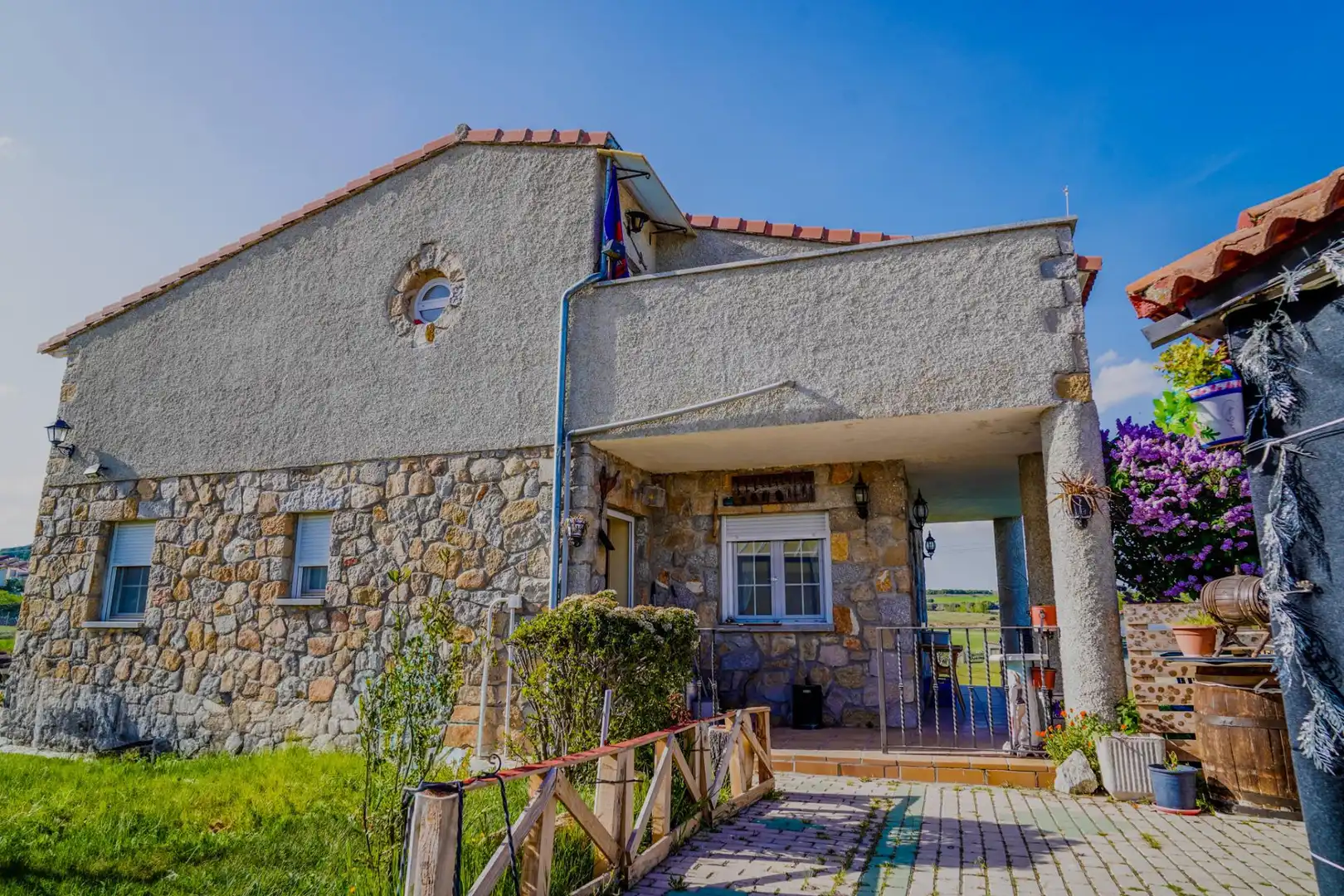 Vista exterior de Casa o chalet en venta en La Colilla con Calefacción, Jardín privado y Trastero