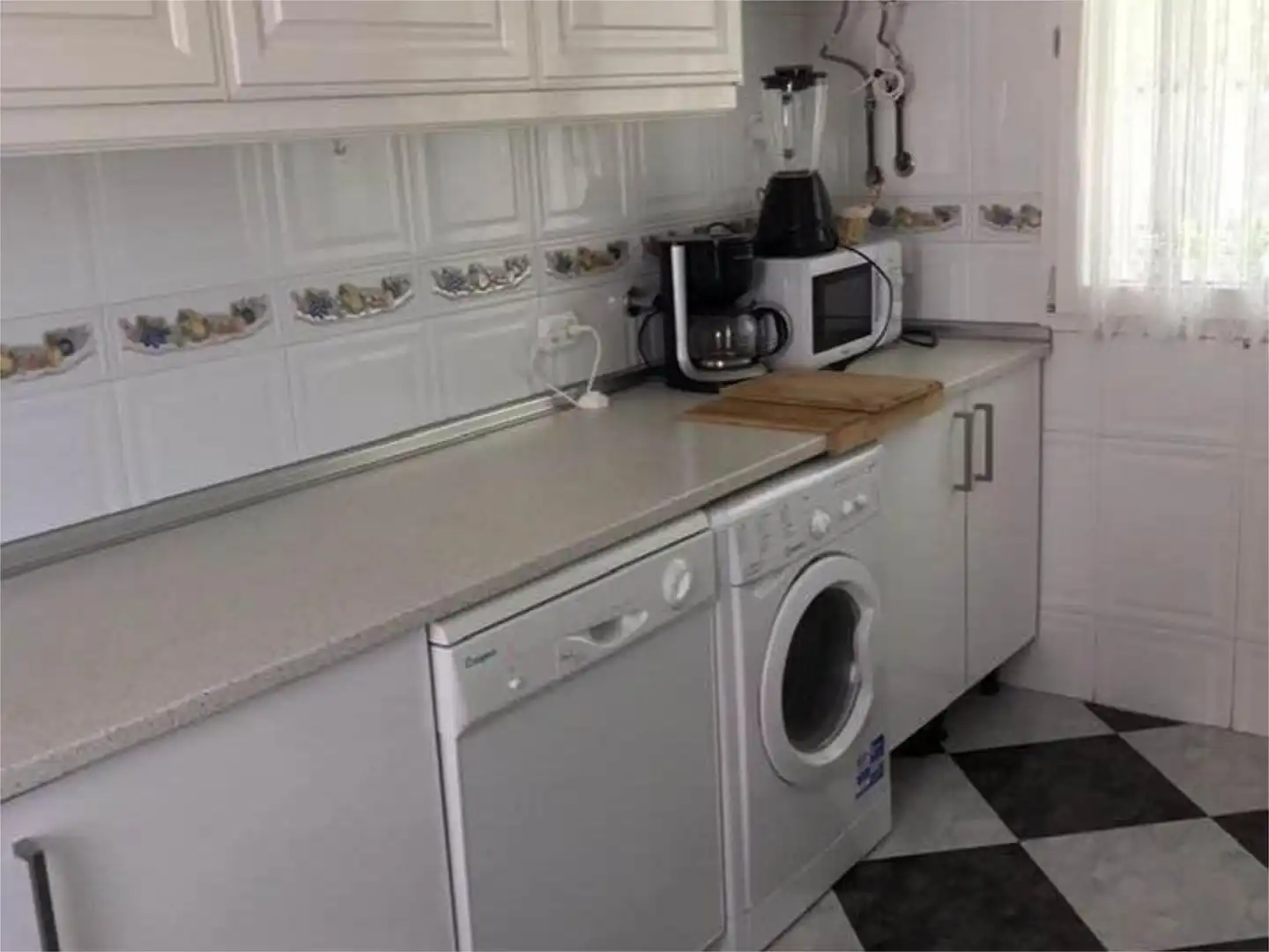 Kitchen of Flat for rent in Torrevieja  with Air Conditioner, Heating and Private garden
