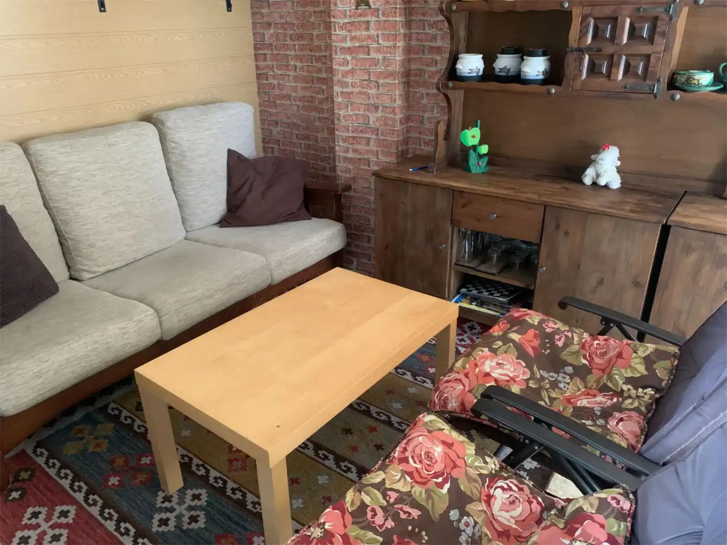 Sala de estar de Apartamento en venta en San Martín de Valdeiglesias con Calefacción, Terraza y Amueblado