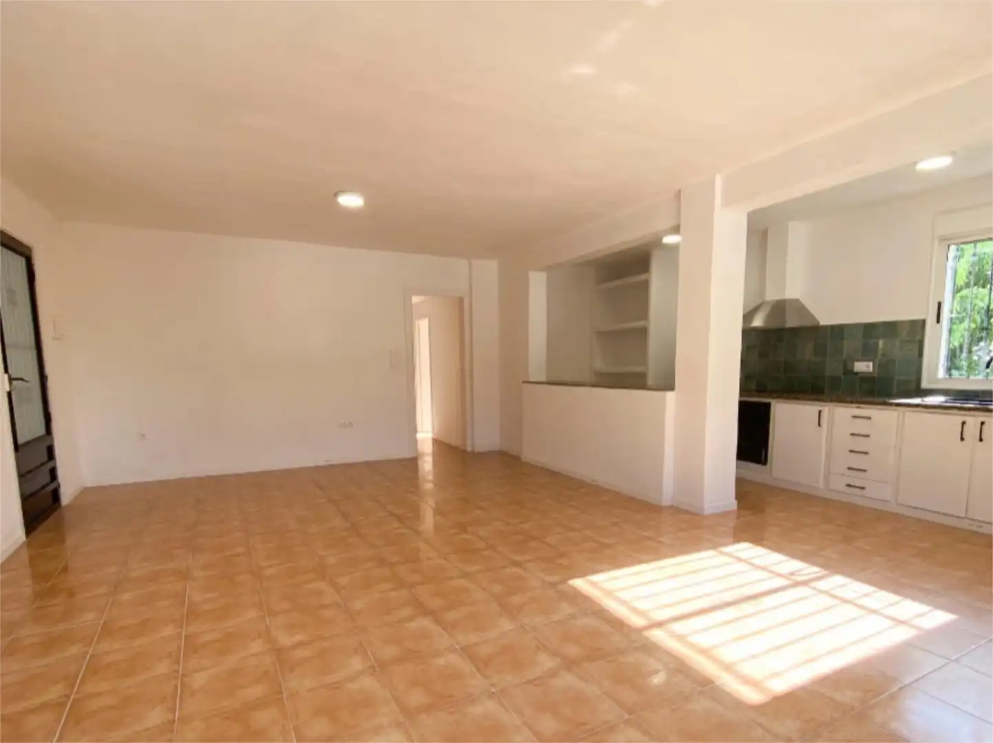 Piso en venta en Plaça Poligono 19, 73, Urbanitzacions i Pedanies Sud Piso en venta en Alzira con Aire acondicionado, Jardín privado y Terraza