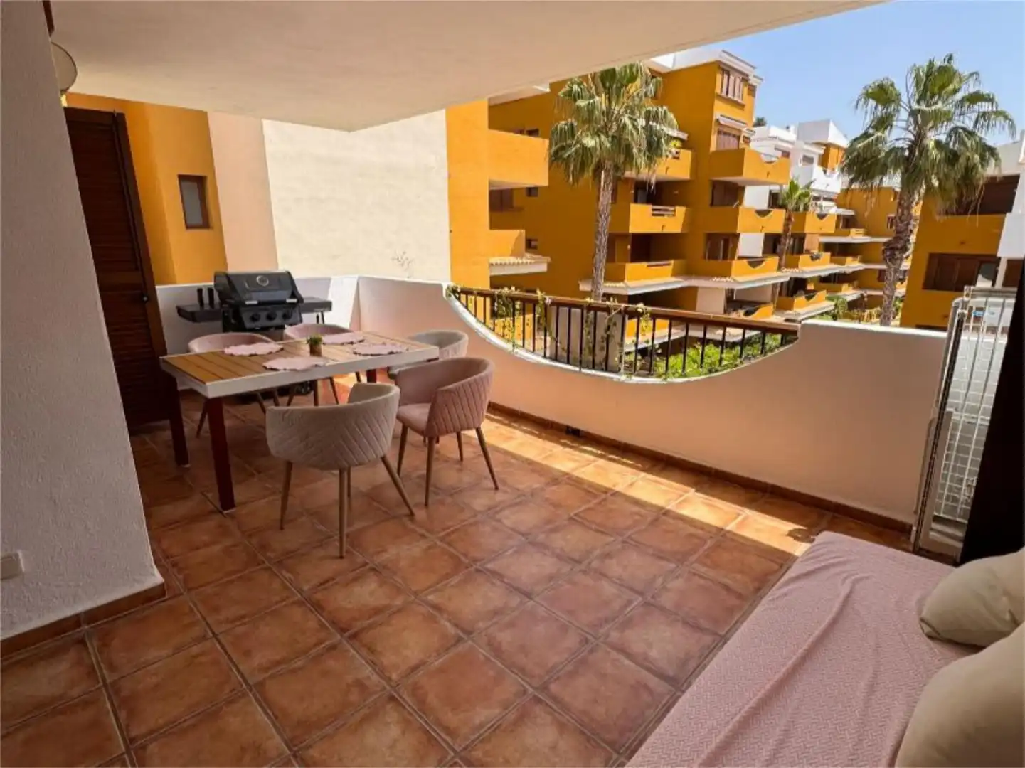 Wohnung zum Verkauf in Avenida de las Olas, 7, Punta Prima Terrasse von Wohnung zum Verkauf in Torrevieja mit Klimaanlage, Heizung und Parkett