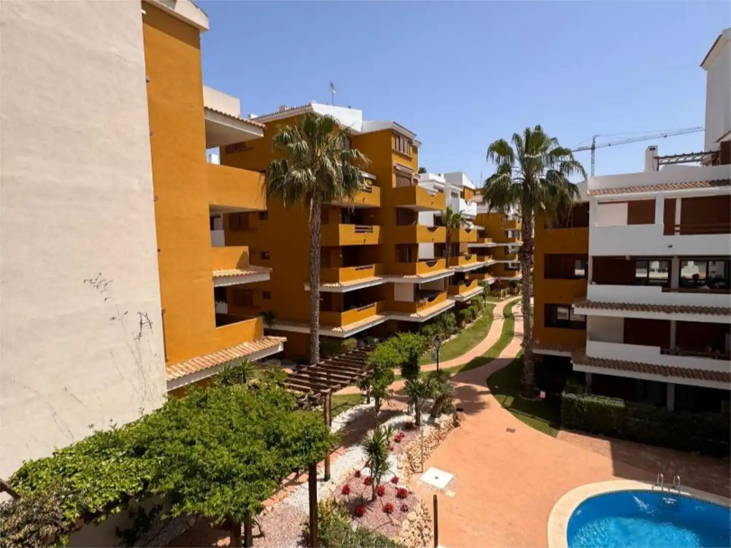Wohnung zum Verkauf in Avenida de las Olas, 7, Punta Prima Außenansicht von Wohnung zum Verkauf in Torrevieja mit Klimaanlage, Heizung und Parkett