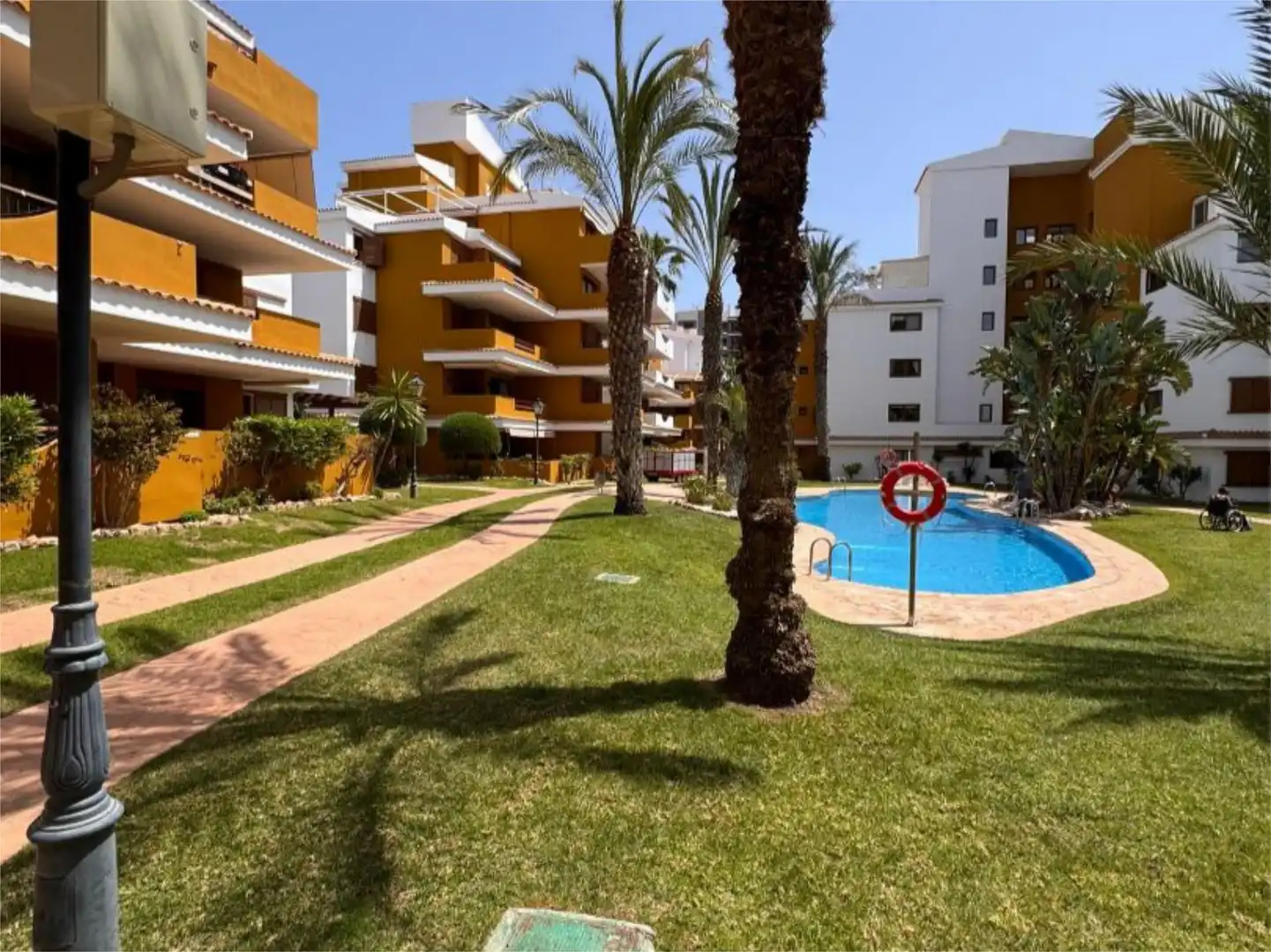 Wohnung zum Verkauf in Avenida de las Olas, 7, Punta Prima Außenansicht von Wohnung zum Verkauf in Torrevieja mit Klimaanlage, Heizung und Parkett