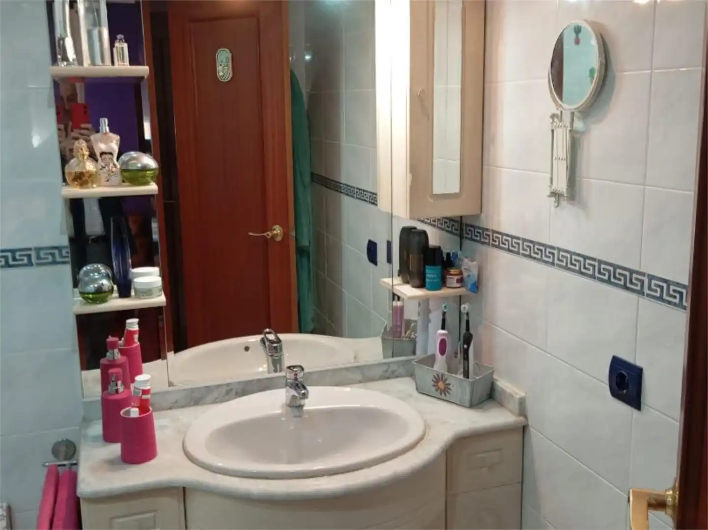 Bathroom of Flat for sale in Cambre 
