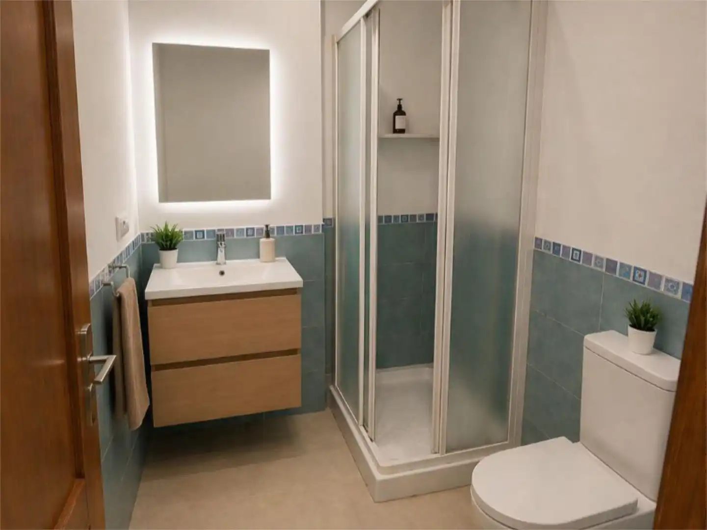 Baño de Piso en venta en Pechina con Terraza, Trastero y Balcón