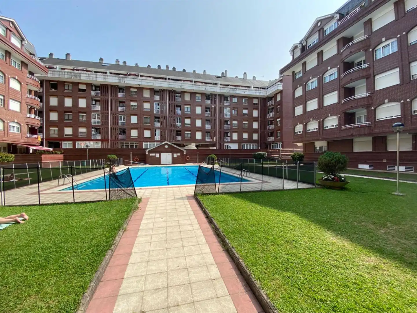 Exterior view of Flat for rent in Castro-Urdiales  with Heating, Private garden and Parquet flooring