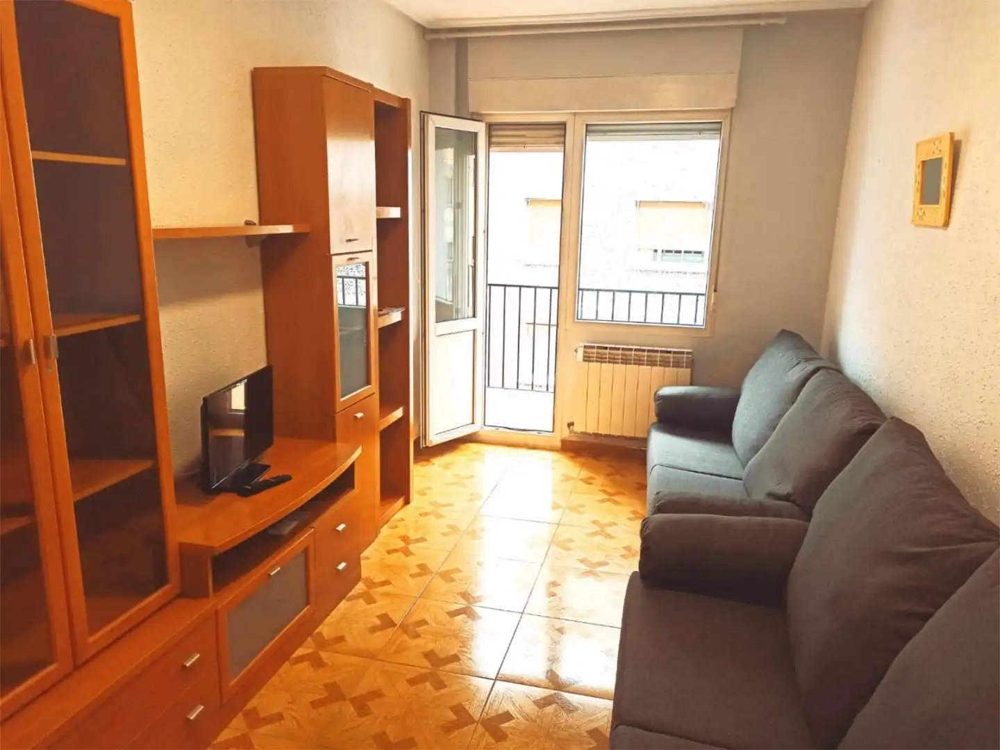 Sala de estar de Piso de alquiler en Vitoria - Gasteiz con Calefacción, Amueblado y Balcón