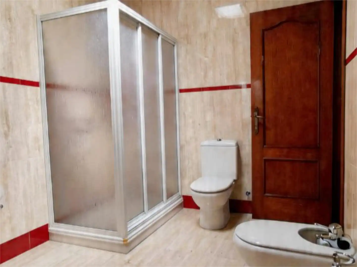 Flat for sale in Calle Esperanza, 2, Lora del Río Bathroom of Flat for sale in Lora del Río with Air Conditioner, Terrace and Balcony