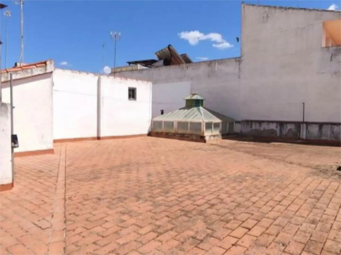 Flat for sale in Calle Esperanza, 2, Lora del Río Terrace of Flat for sale in Lora del Río with Air Conditioner, Terrace and Balcony