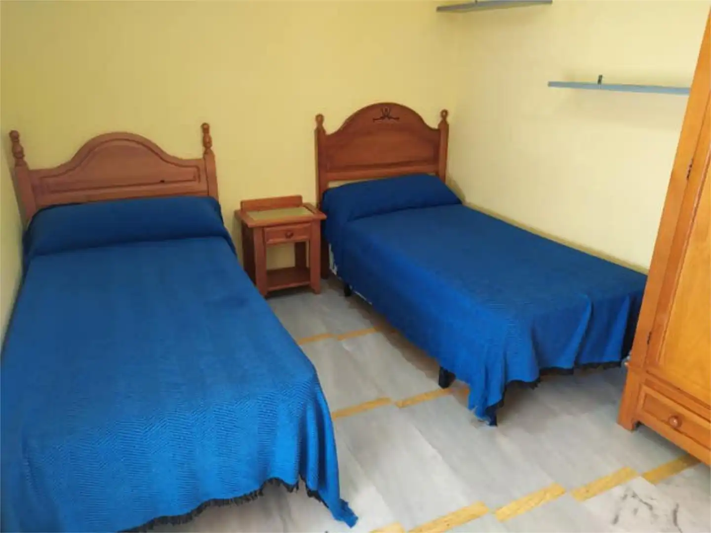 Apartamento de alquiler en El Puerto Habitación de Apartamento de alquiler en Roquetas de Mar con Calefacción, Jardín privado y Terraza