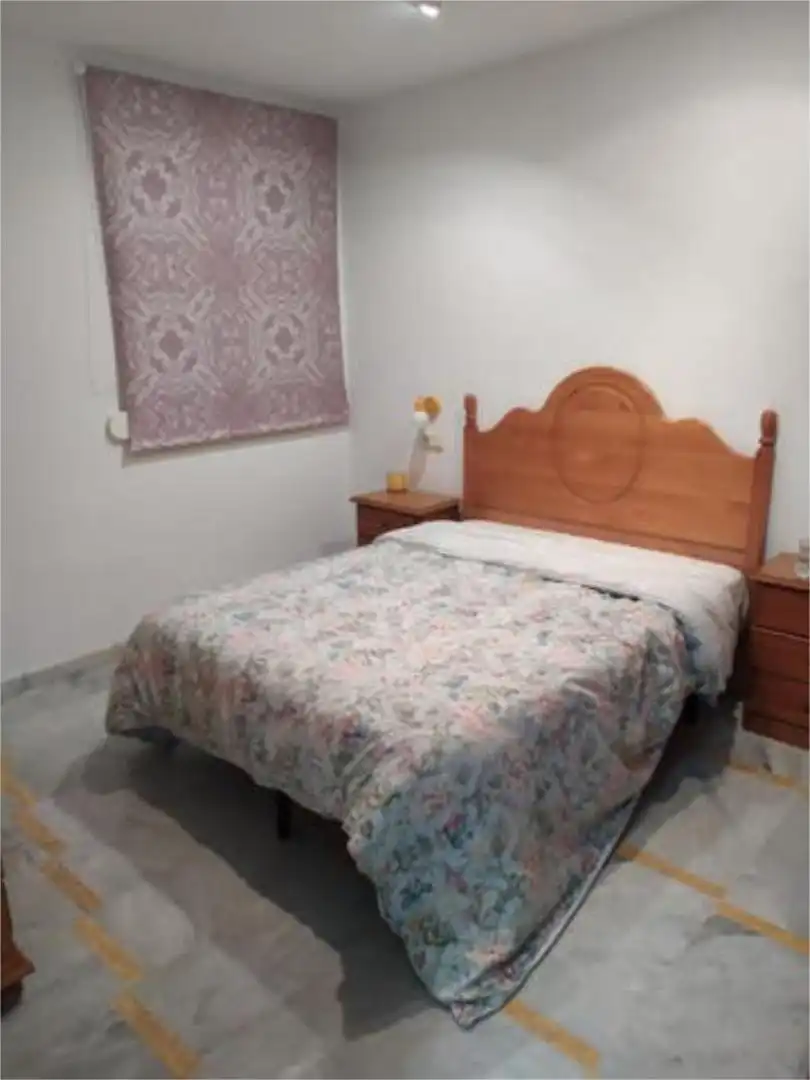 Apartamento de alquiler en El Puerto Habitación de Apartamento de alquiler en Roquetas de Mar con Calefacción, Jardín privado y Terraza