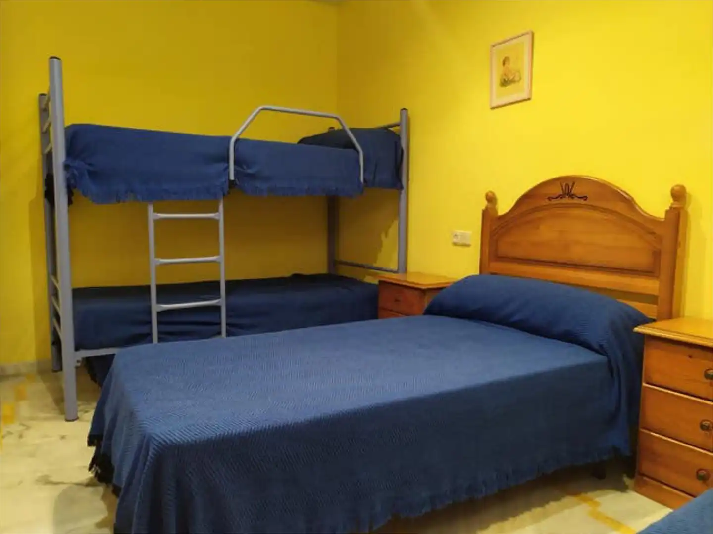 Apartamento de alquiler en El Puerto Habitación de Apartamento de alquiler en Roquetas de Mar con Calefacción, Jardín privado y Terraza