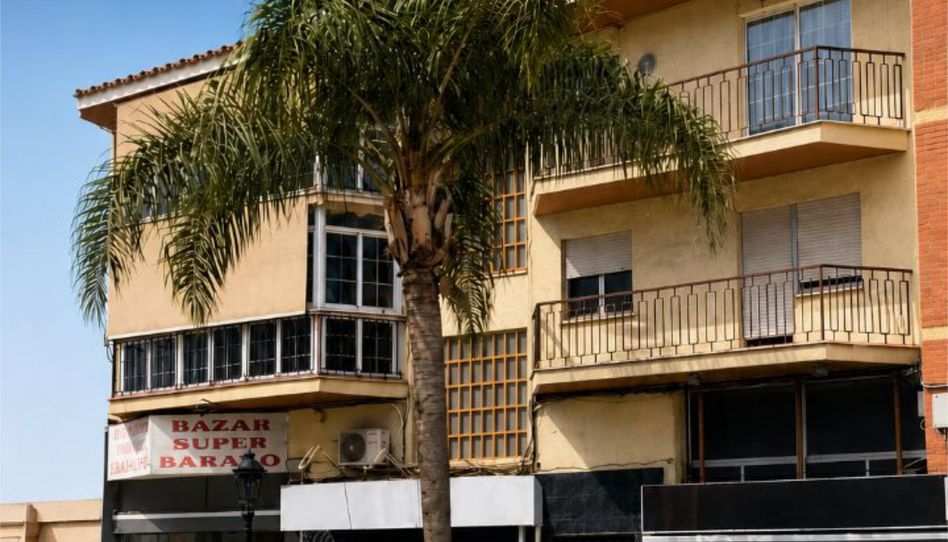 Piso en venta en Avenida Vivar Téllez, 11, Capuchinos - Los Olivos, Vélez-Málaga - imagen 1 Foto 1 de Piso en venta en Avenida Vivar Téllez, 11, Capuchinos - Los Olivos, Vélez-Málaga