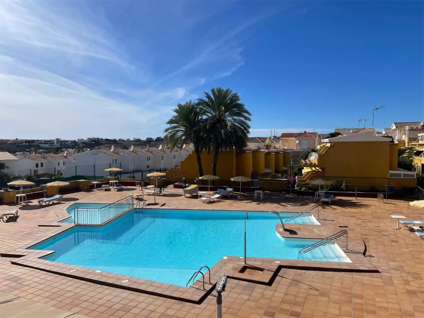 Dúplex de alquiler en Calle Einstein, 5, Sonnenland Piscina de Dúplex de alquiler en San Bartolomé de Tirajana con Aire acondicionado, Terraza y Amueblado
