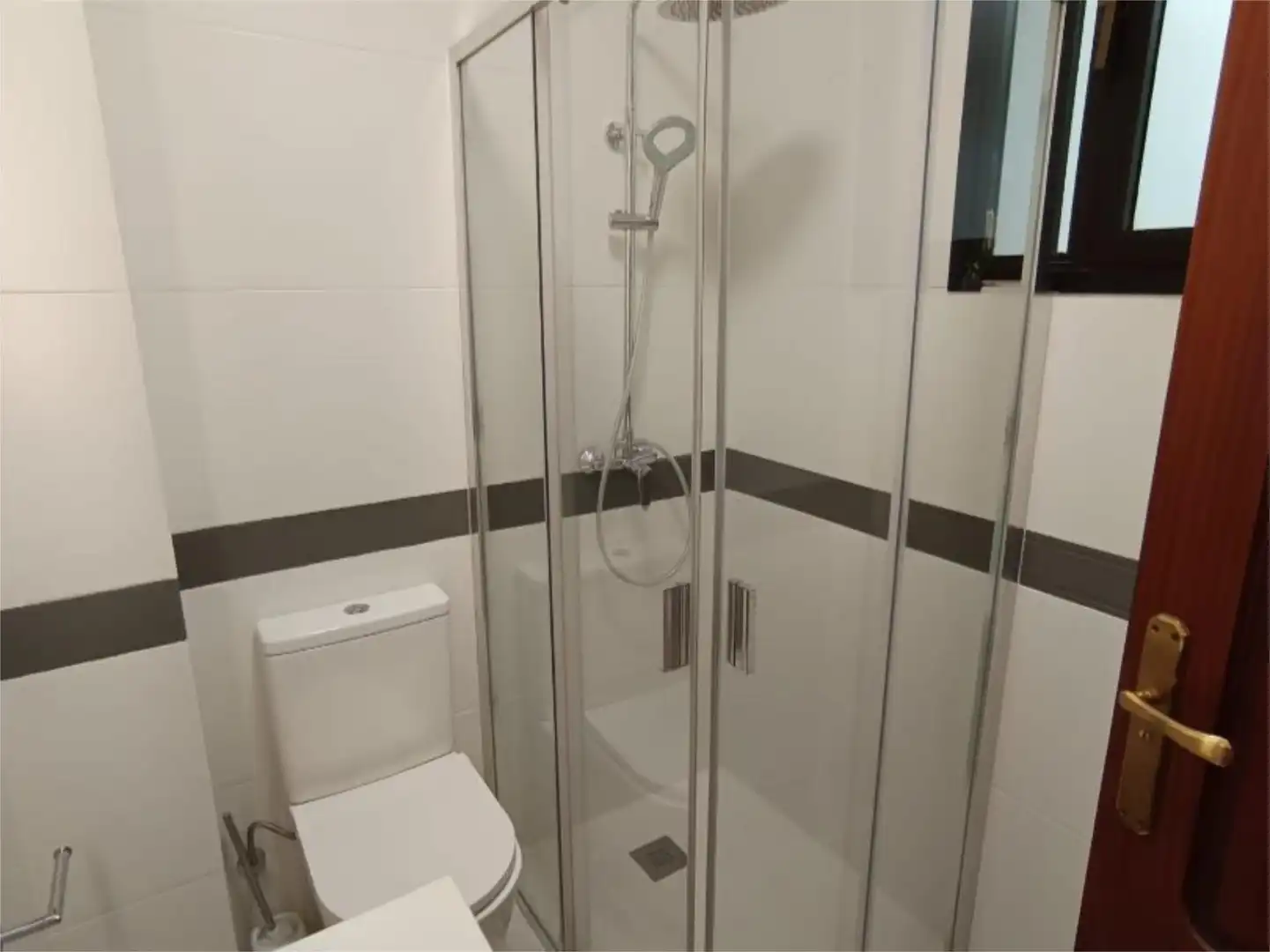 Flat for rent in Paseo Pintor Teodoro Ríos, 2, Toscal Bathroom of Flat for rent in Santa Cruz de Tenerife with Parquet flooring