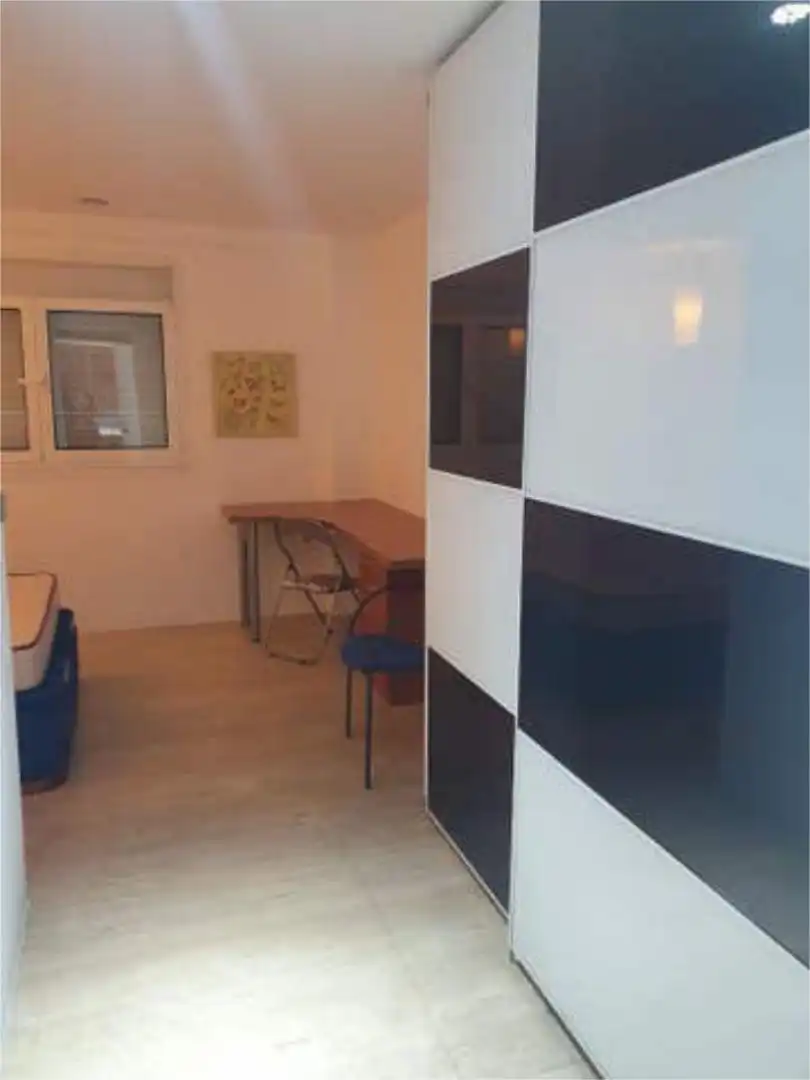 Piso de alquiler en Vigo  con Amueblado