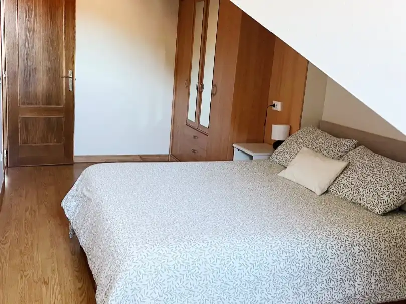 Maisonette zum Verkauf in Barrio Pozo, 1003, Boo Schlafzimmer von Maisonette zum Verkauf in Piélagos mit Terrasse