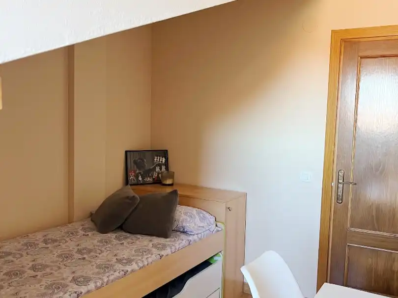 Maisonette zum Verkauf in Barrio Pozo, 1003, Boo Schlafzimmer von Maisonette zum Verkauf in Piélagos mit Terrasse