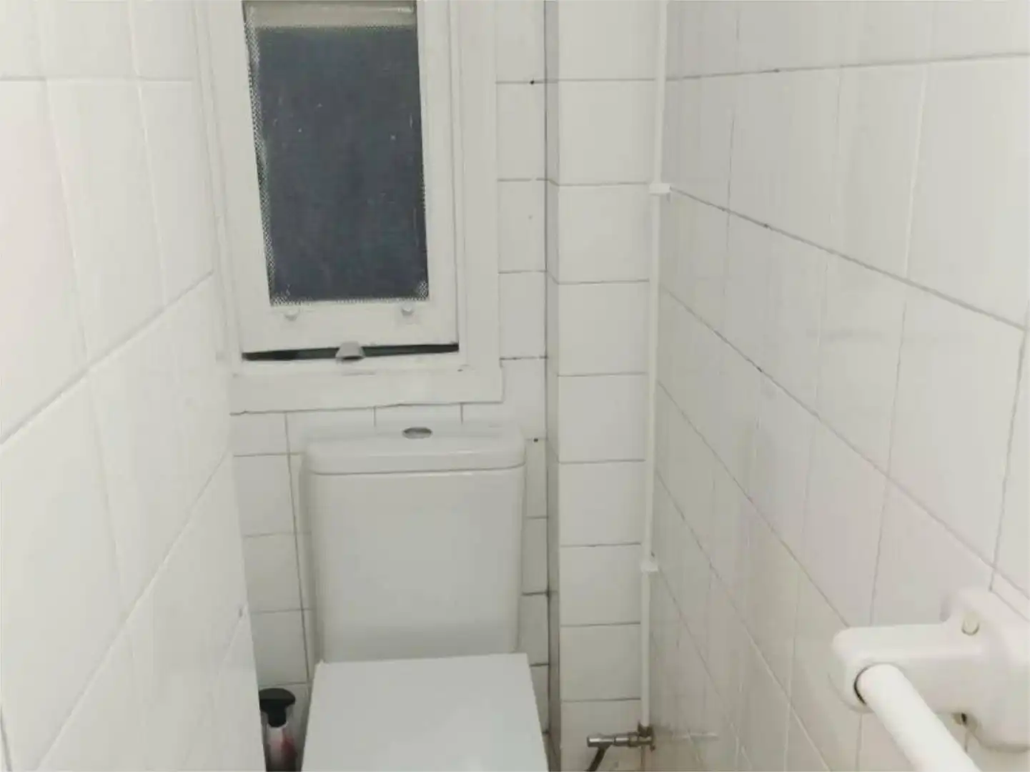 Flat for rent in Rúa Cordelería, 12, Monte Alto - Zalaeta - Atocha Bathroom of Flat for rent in A Coruña Capital with Parquet flooring, Terrace and Furnished