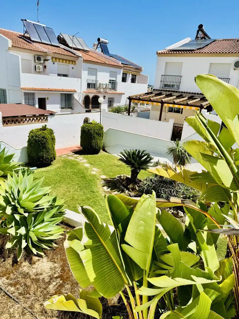 Garten von Haus oder Chalet zum Verkauf in Alhaurín de la Torre mit Klimaanlage, Terrasse und Schwimmbad