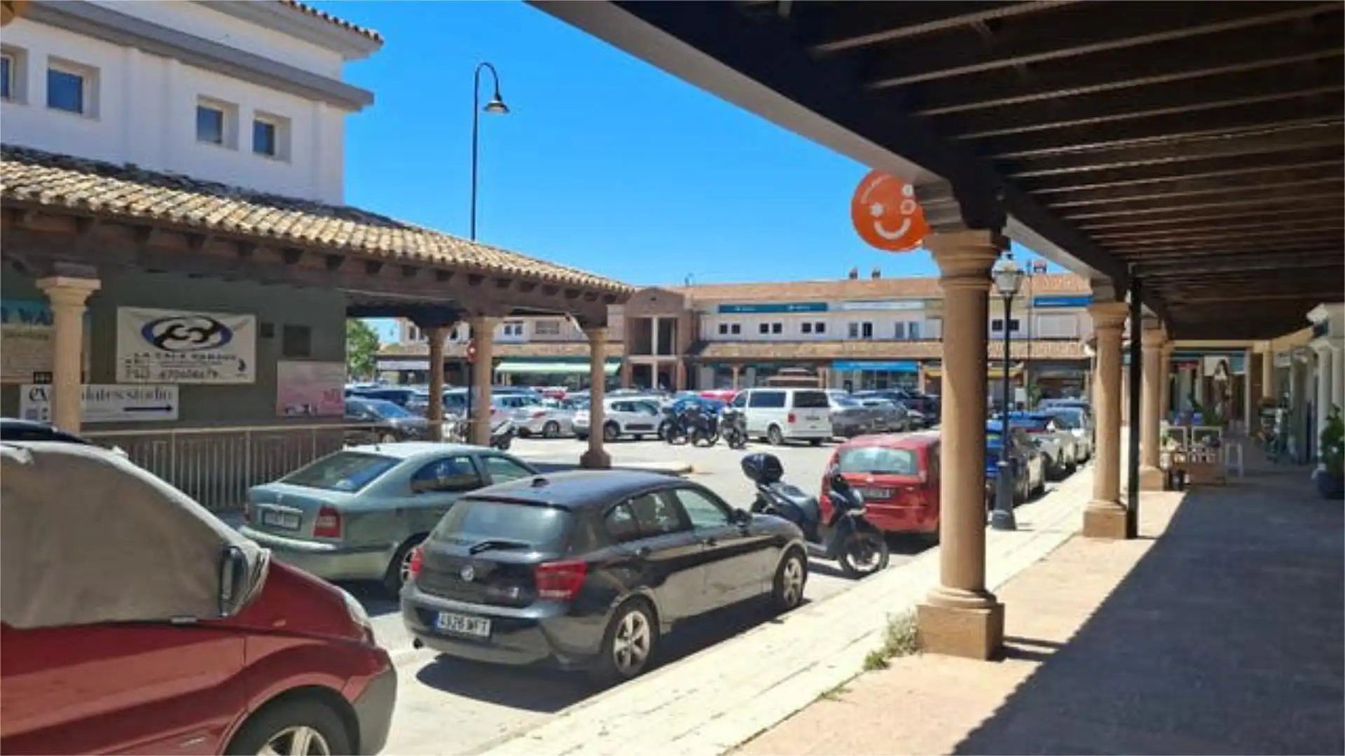 Aparcament de Local de lloguer en Mijas amb Aire condicionat