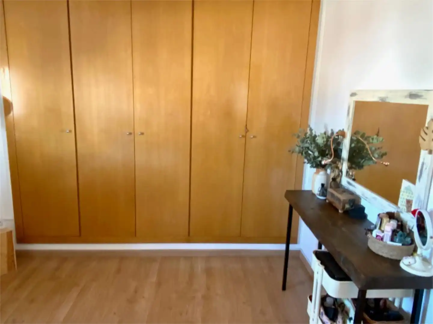 Pis en venda a Camí de ses Vinyes, 1, Camí de Ses Vinyes Dormitori de Pis en venda en Maó - Mahón amb Aire condicionat i Parquet