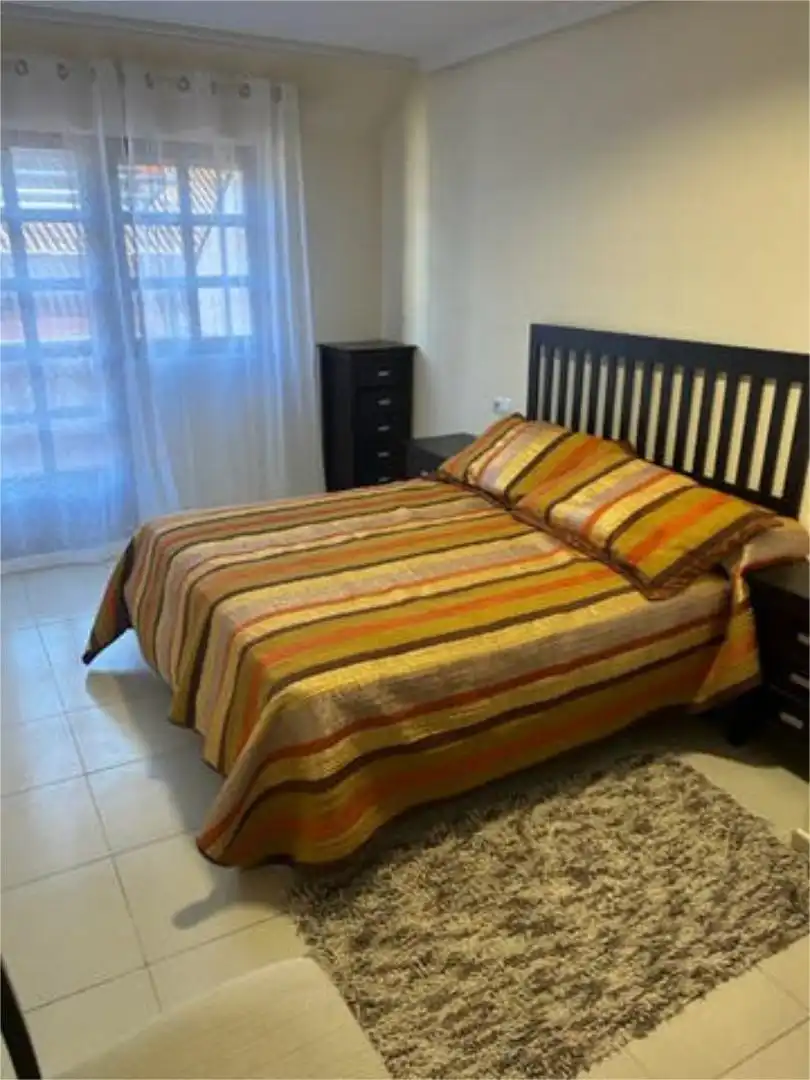 Habitación de Ático para compartir en Benavente con Calefacción, Terraza y Trastero
