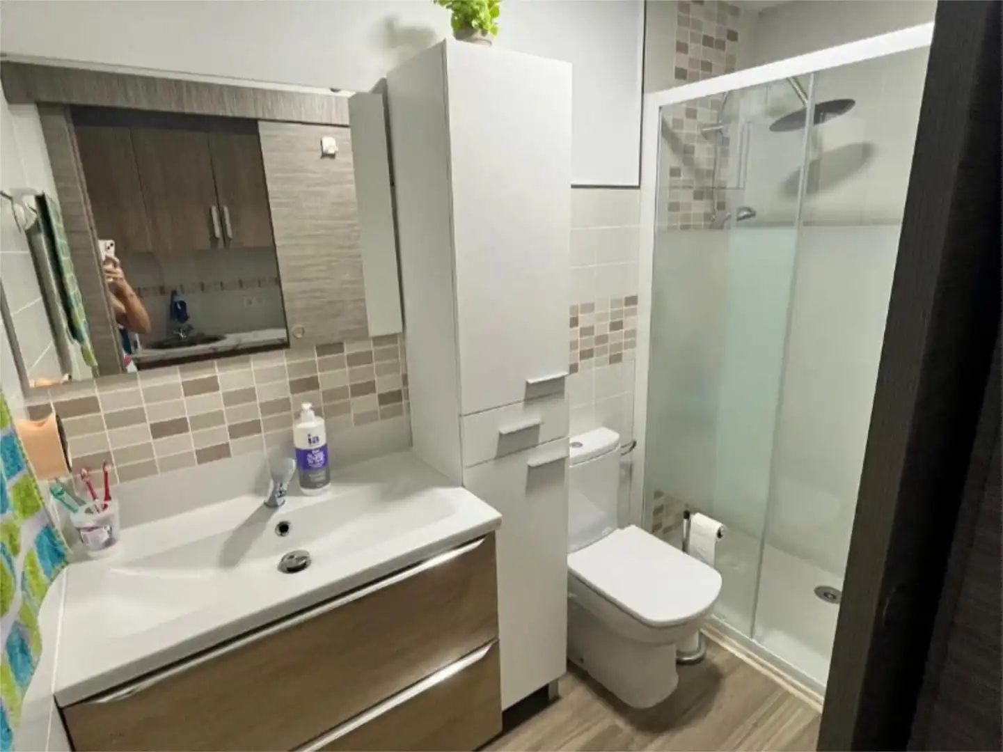 Piso en venta en Calle de los Juegos de Languedoc-Rosellon, 30, El Toyo Baño de Piso en venta en Almería con Aire acondicionado, Jardín privado y Terraza