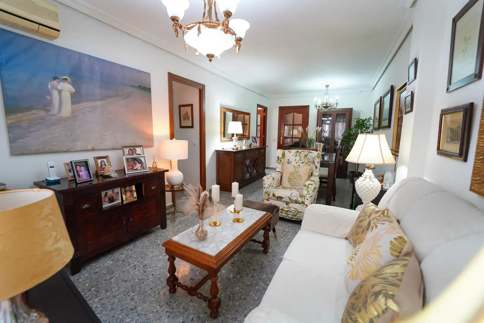Piso en venta en Plaza de Monesterio, San Carlos - San José Sala de estar de Piso en venta en Sevilla con Aire acondicionado y Terraza