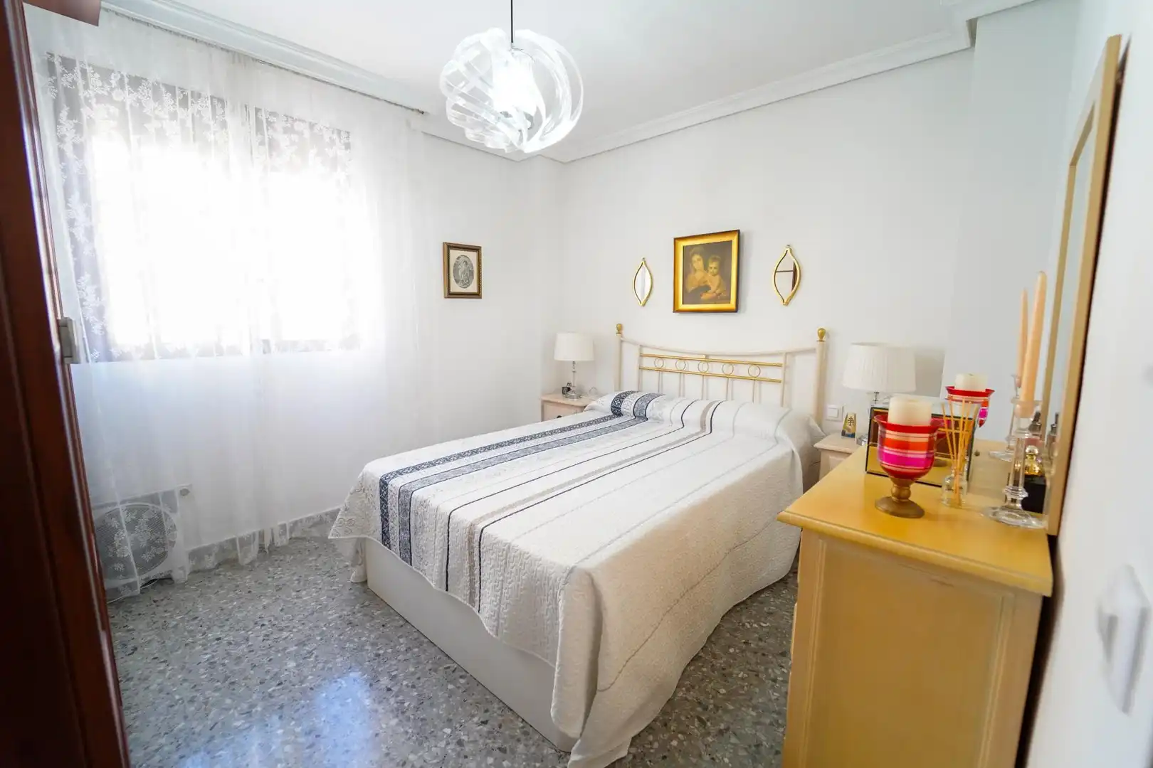 Piso en venta en Plaza de Monesterio, San Carlos - San José Habitación de Piso en venta en Sevilla con Aire acondicionado y Terraza