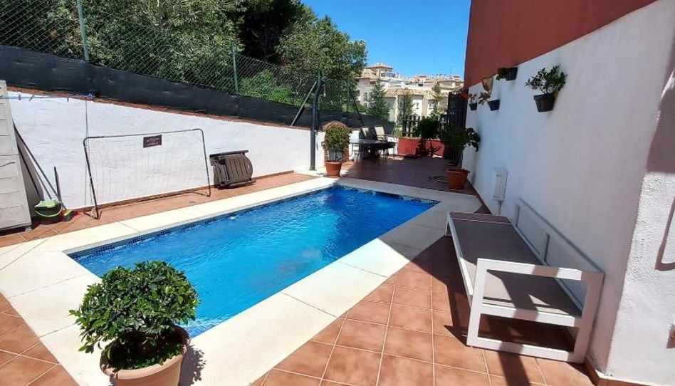 Casa adosada en venta en Calle Juan Blanco, 27, Zona Calvario, Estepona - imagen 1 Foto 1 de Casa adosada en venta en Calle Juan Blanco, 27, Zona Calvario, Estepona