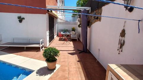 Casa adosada en venta en Calle Juan Blanco, 27, Zona Calvario, Estepona - imagen 2 Foto 2 de Casa adosada en venta en Calle Juan Blanco, 27, Zona Calvario, Estepona
