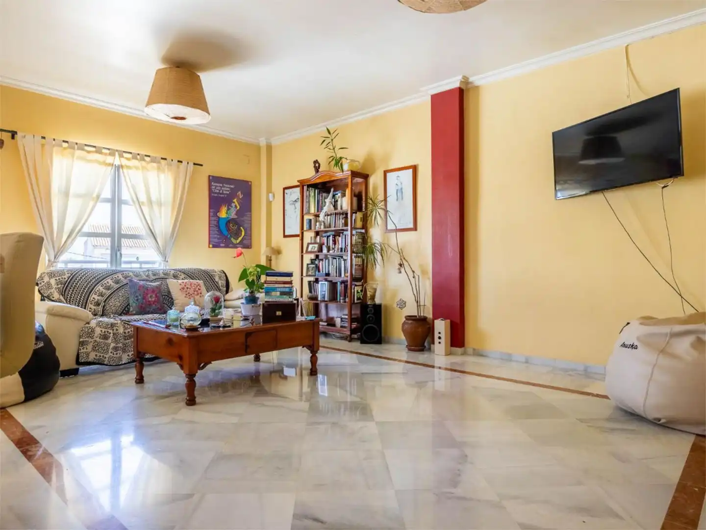 Piso en venta en Avenida Coria, 43, Palomares del Río Sala de estar de Piso en venta en Palomares del Río con Aire acondicionado, Calefacción y Terraza