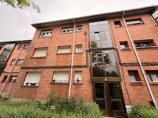 Piso en Venta en Grupo Santa Barbara, 10 en Abanto y Ciérvana-Abanto Zierbena