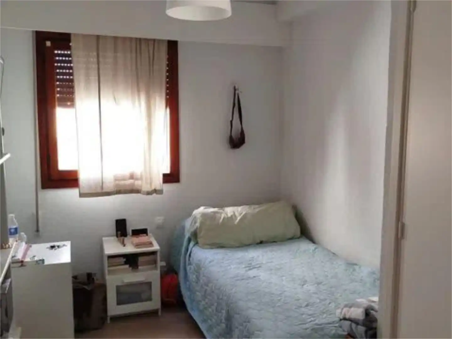 Habitación en Urbanización los Escoriales, 1, Jardín de los Reyes - Parque Real Habitación de Piso para compartir en El Escorial con Calefacción, Jardín privado y Piscina