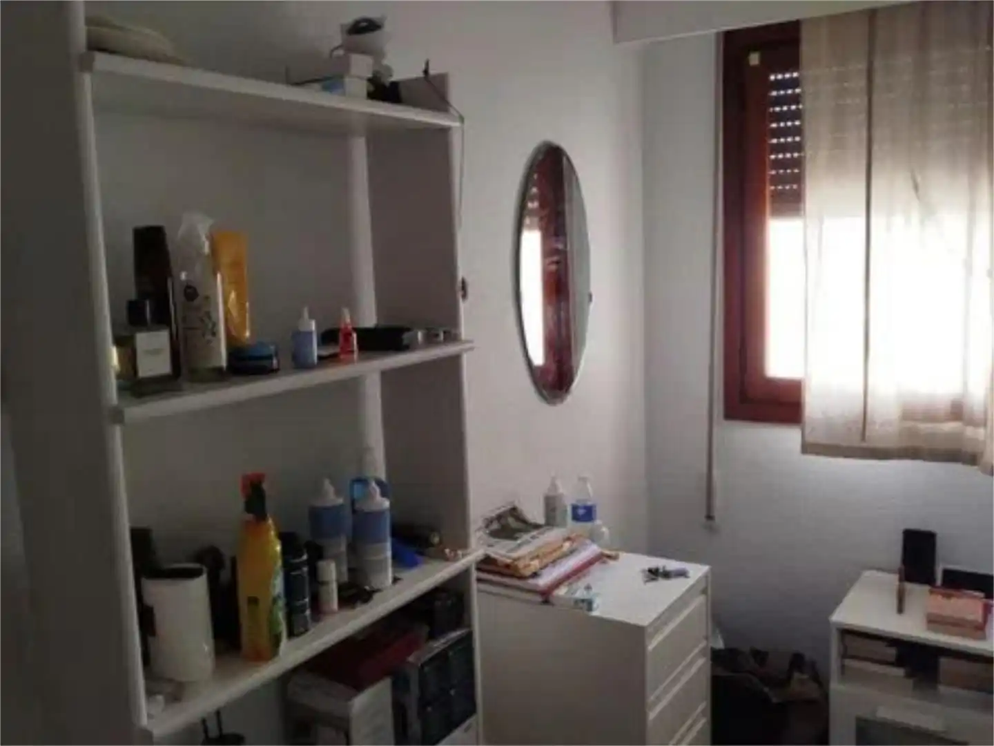 Habitación en Urbanización los Escoriales, 1, Jardín de los Reyes - Parque Real Habitación de Piso para compartir en El Escorial con Calefacción, Jardín privado y Piscina